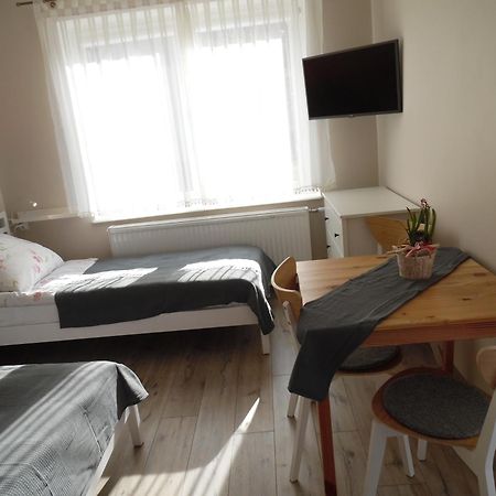 Helios Hotel Дебки Екстериор снимка