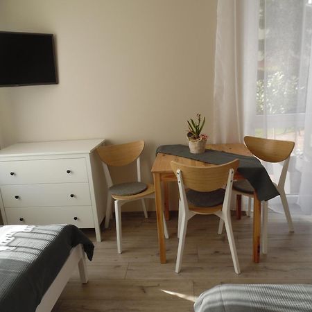 Helios Hotel Дебки Екстериор снимка