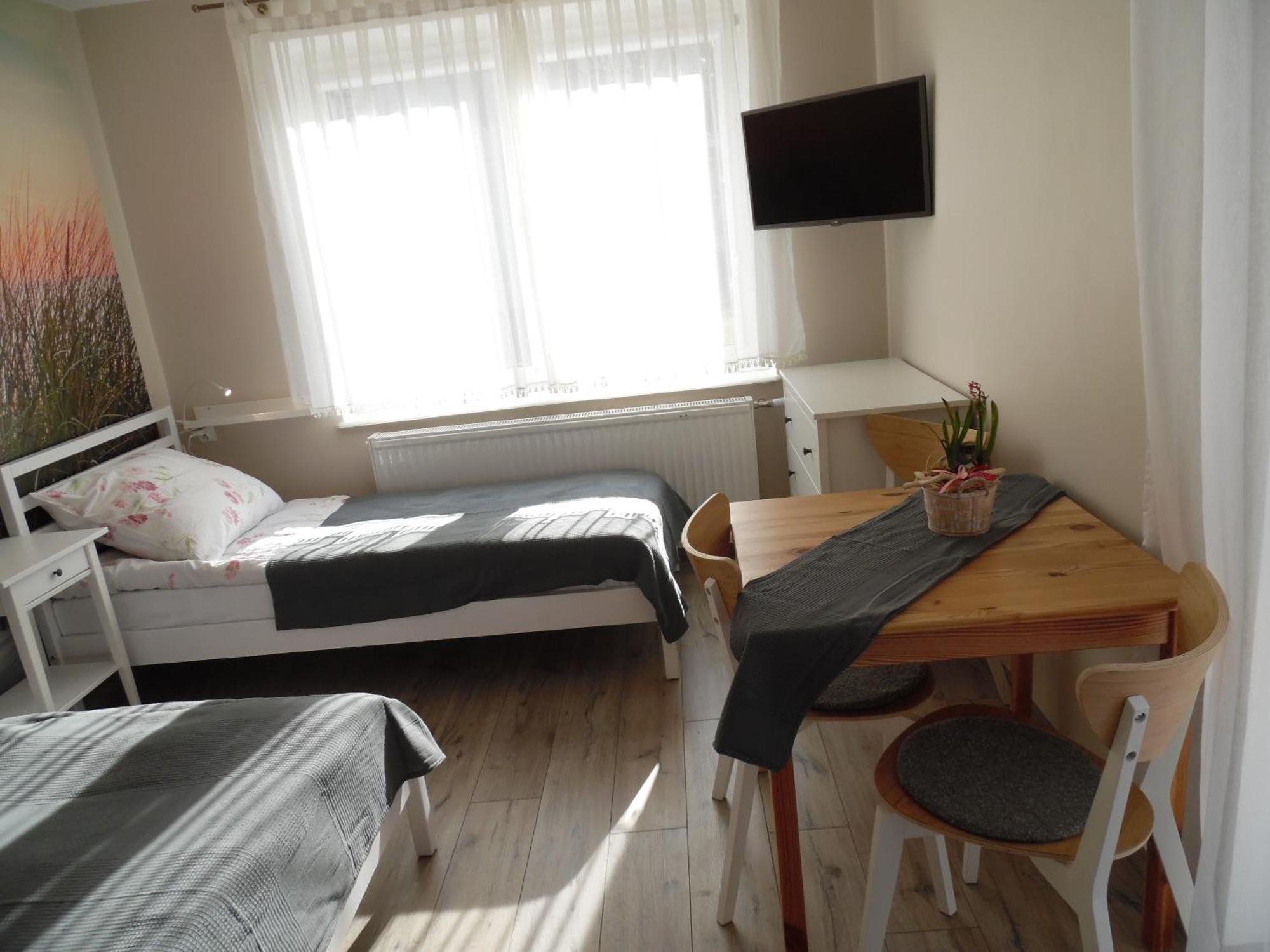 Helios Hotel Дебки Екстериор снимка
