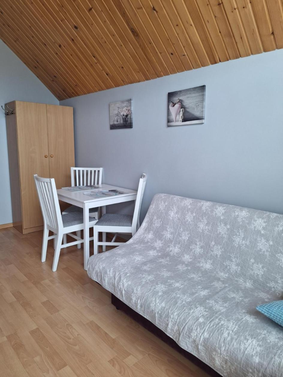 Helios Hotel Дебки Екстериор снимка