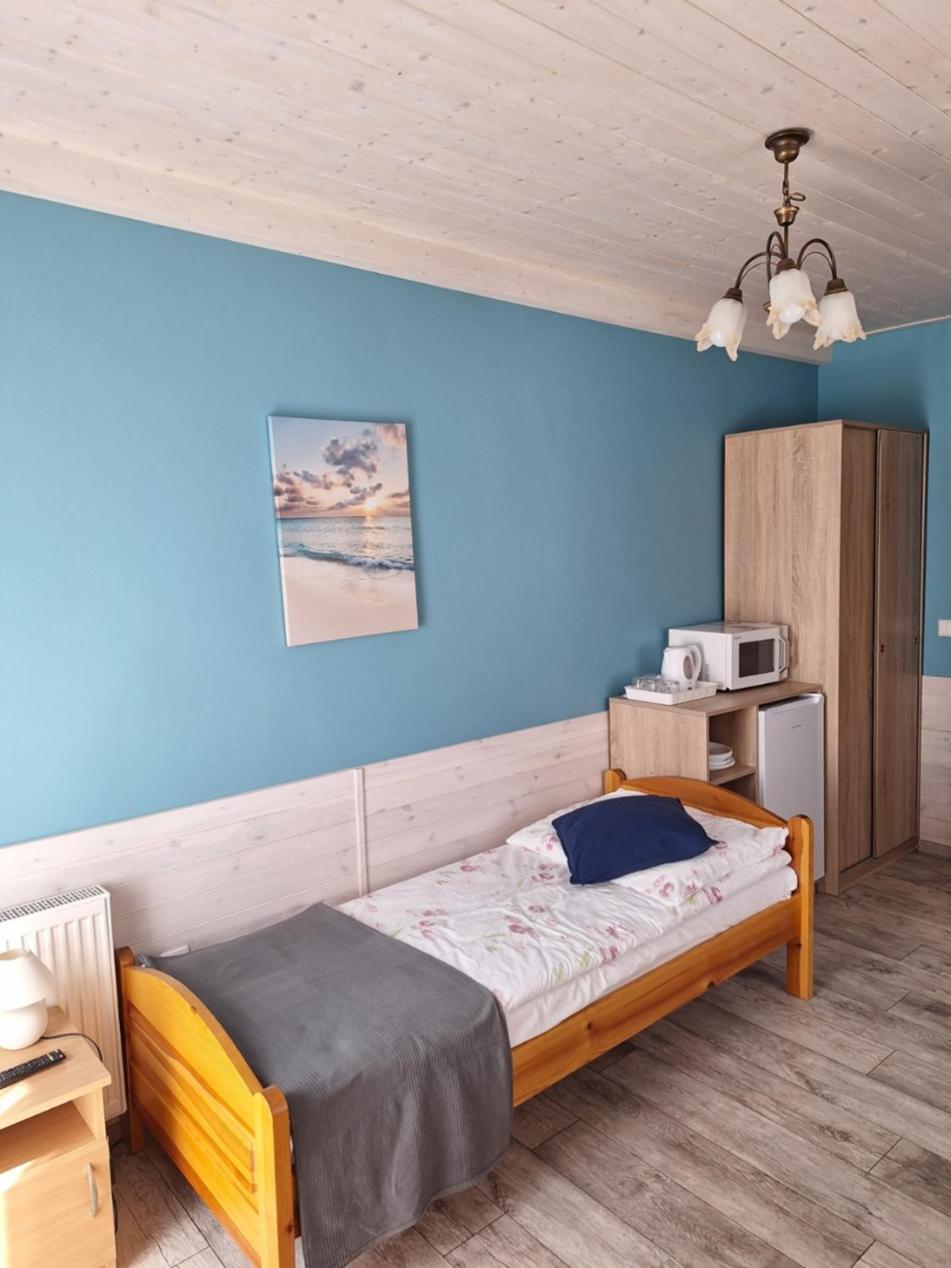Helios Hotel Дебки Екстериор снимка