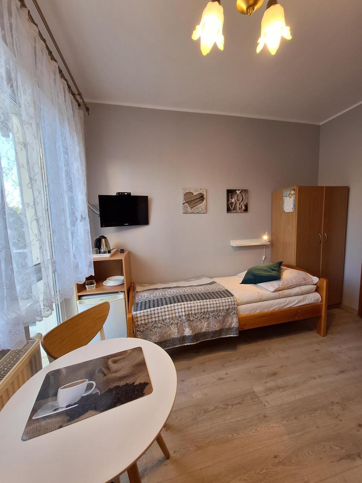 Helios Hotel Дебки Екстериор снимка
