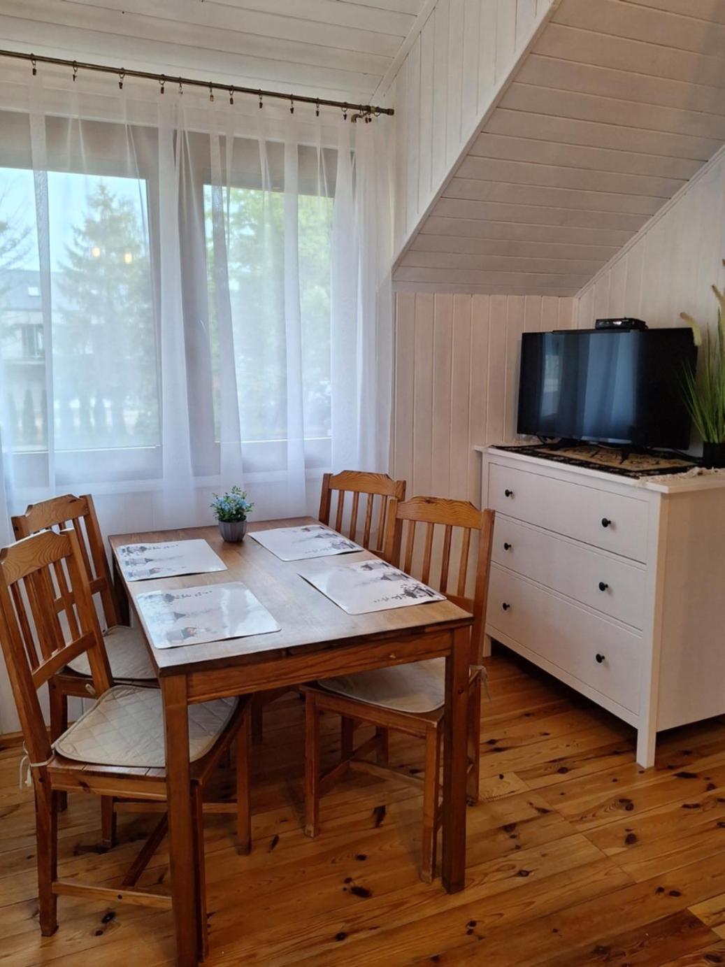 Helios Hotel Дебки Екстериор снимка